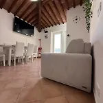 Il Poggiolino D'oro *
