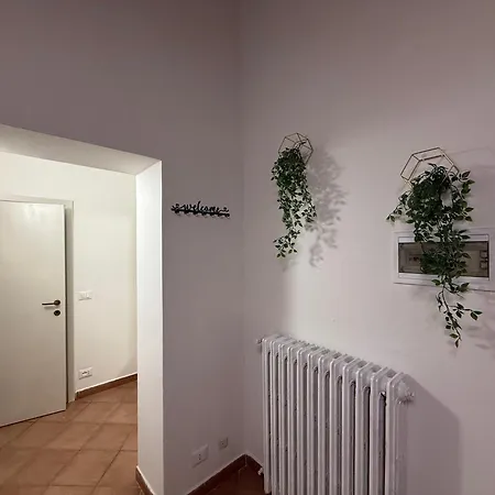 Il Poggiolino D'oro *