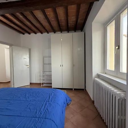 Il Poggiolino D'oro Apartment *