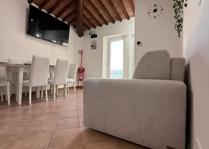 Il Poggiolino D'oro *