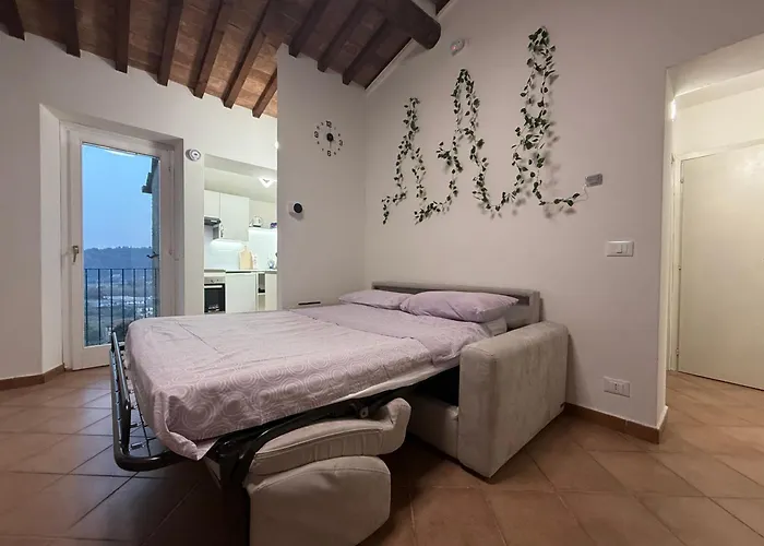 Il Poggiolino D'oro Apartment *