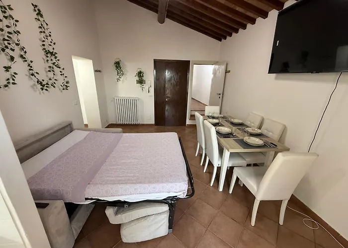 Il Poggiolino D'oro Apartment